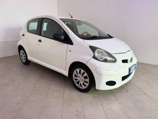TOYOTA Aygo usata 16
