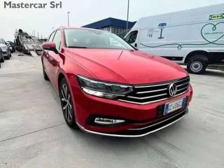 VOLKSWAGEN Passat Variant usata, con Airbag laterali
