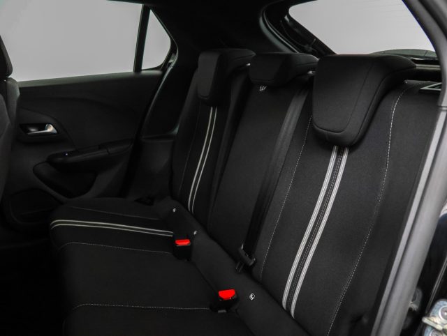 OPEL Corsa usata, con Climatizzatore