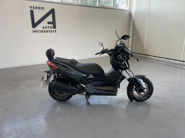 YAMAHA X-MAX 300 usata 7