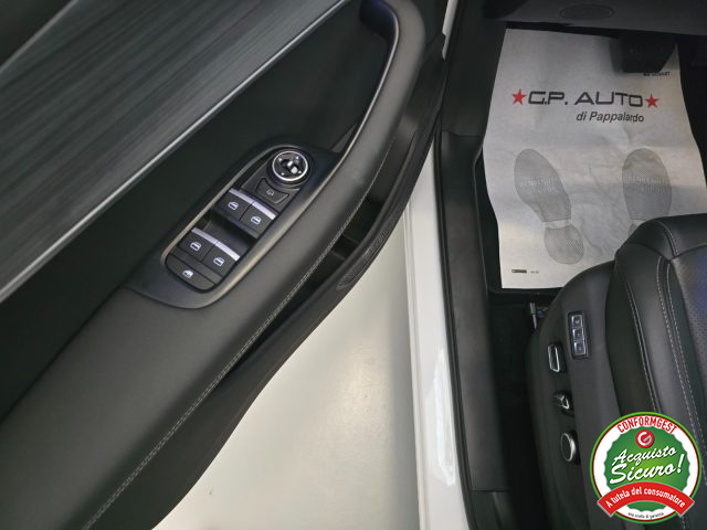 DR MOTOR DR 6.0 usata, con Vetri oscurati