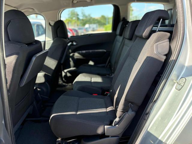 PEUGEOT 5008 usata, con Autoradio