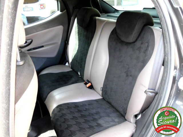 LANCIA Ypsilon usata, con ESP