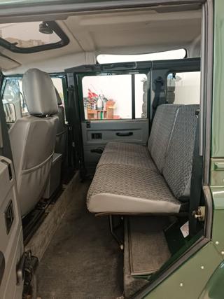 LAND ROVER Defender usata 21