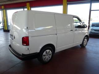 VOLKSWAGEN Transporter usata, con Autoradio