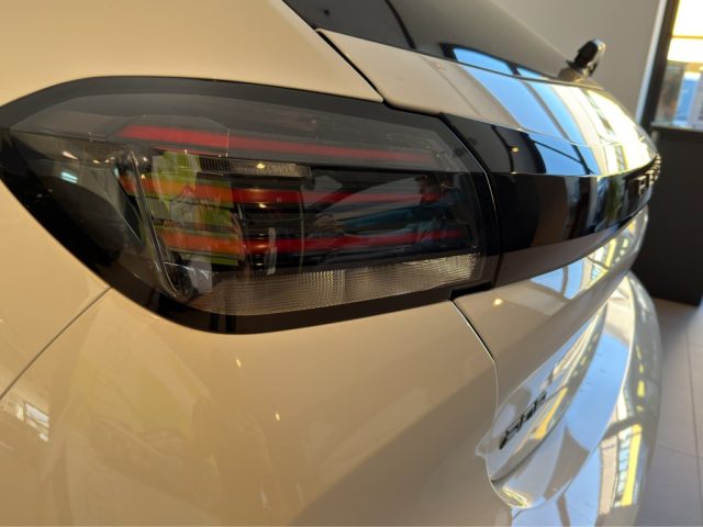 PEUGEOT 208 usata, con Specchietti laterali elettrici