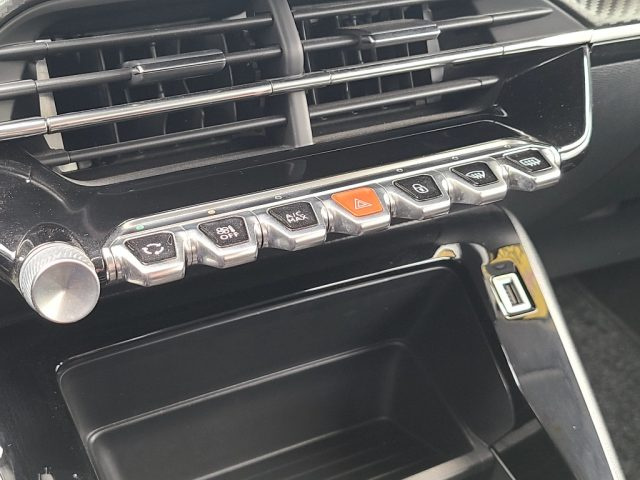 PEUGEOT 208 usata, con Bluetooth