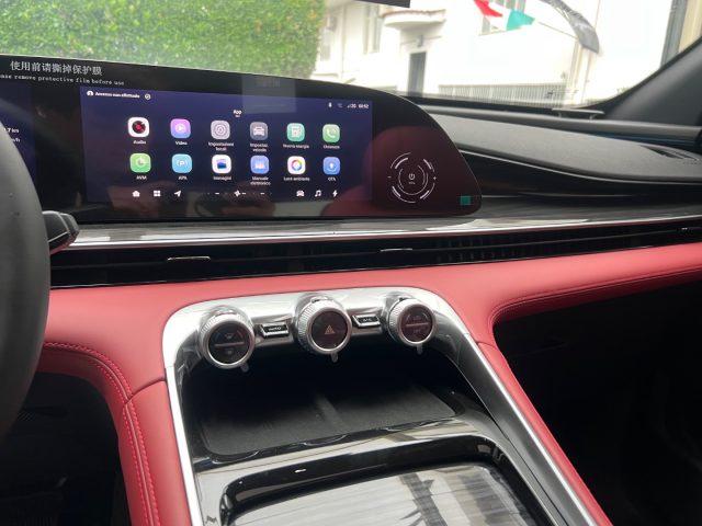 OMODA 9 usata, con Sistema di parcheggio automatico