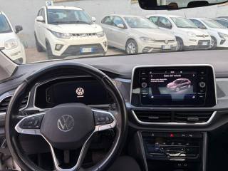 VOLKSWAGEN T-Roc usata, con Autoradio