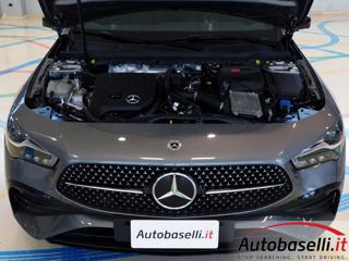 MERCEDES-BENZ CLA 200 usata, con Sedile posteriore sdoppiato