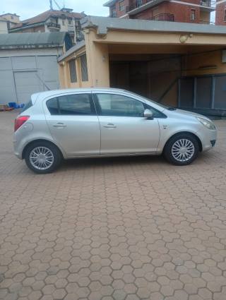 OPEL Corsa usata, con Airbag Passeggero