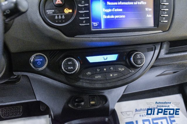 TOYOTA Yaris usata, con Specchietti laterali elettrici