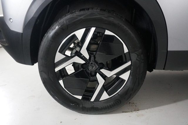 PEUGEOT 2008 usata, con Autoradio