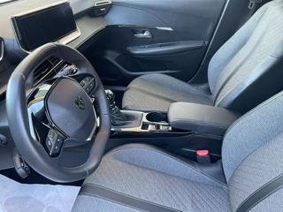 PEUGEOT 208 usata, con Autoradio