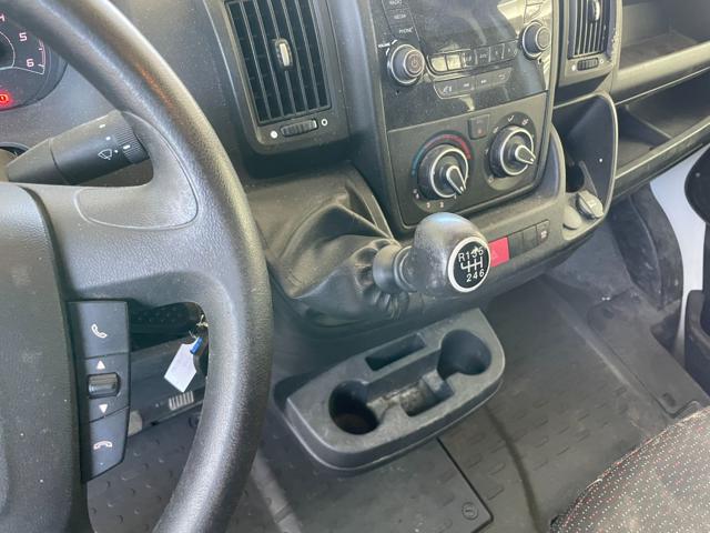 PEUGEOT Boxer usata, con Vivavoce