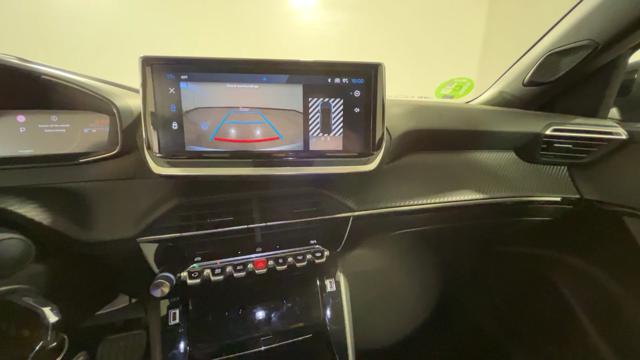 PEUGEOT 2008 usata, con Park Distance Control