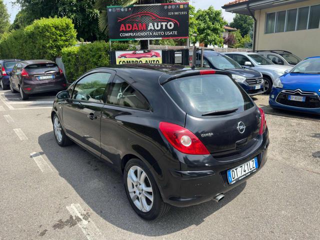 OPEL Corsa usata, con Controllo trazione