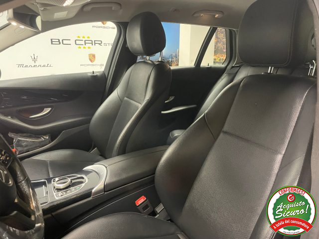 MERCEDES-BENZ C 220 usata, con Chiusura centralizzata