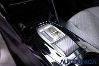 PEUGEOT 2008 usata, con Volante multifunzione