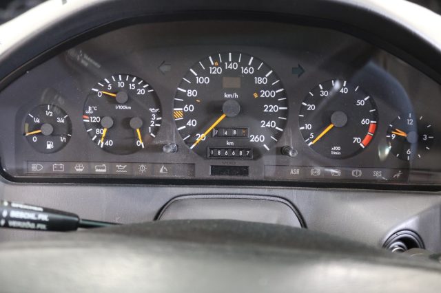 MERCEDES-BENZ SL 500 usata, con Fendinebbia