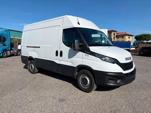 IVECO Daily usata, con Autoradio