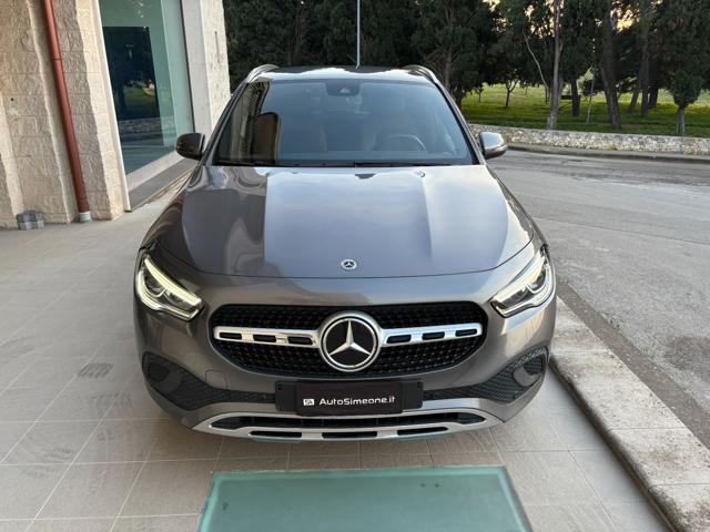 MERCEDES-BENZ GLA 200 usata, con Airbag