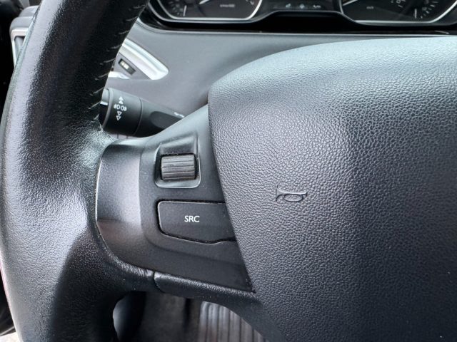 PEUGEOT 208 usata 15