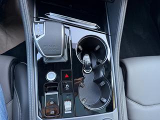 VOLKSWAGEN Touareg usata, con Fendinebbia