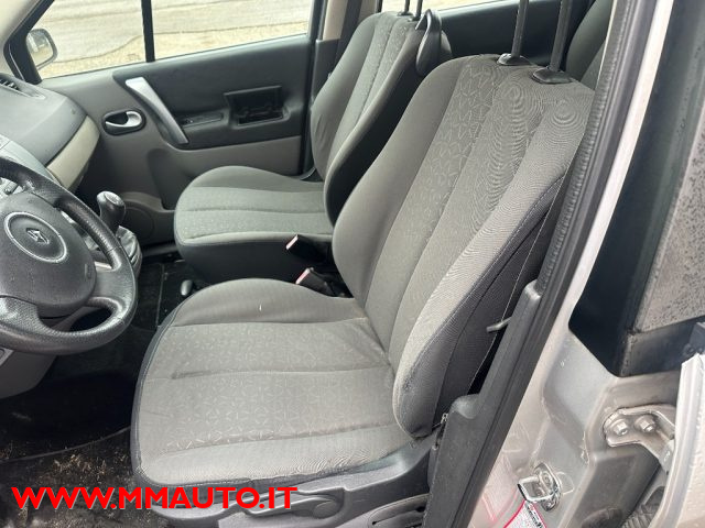 RENAULT Scenic usata, con Controllo automatico clima