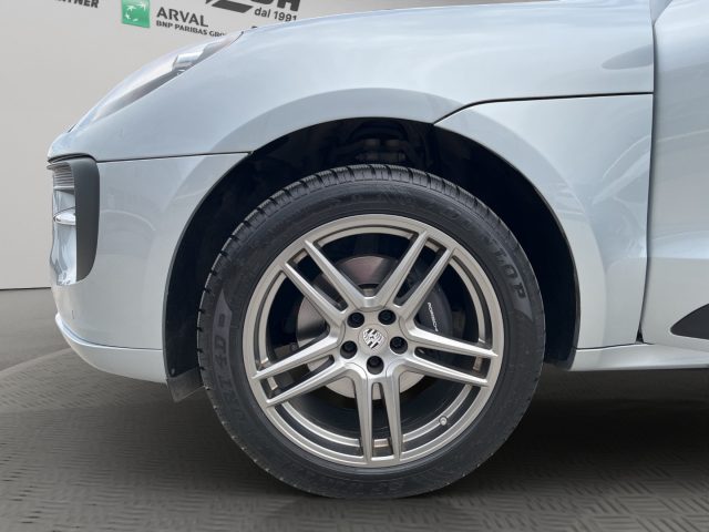 PORSCHE Macan usata, con Fari LED