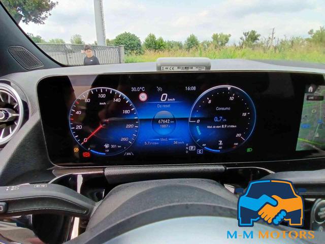 MERCEDES-BENZ GLA 180 usata, con Cerchi in lega