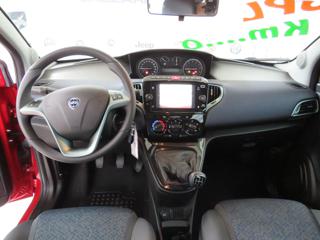 LANCIA Ypsilon usata, con Fendinebbia