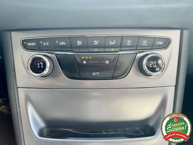 OPEL Astra usata, con Servosterzo