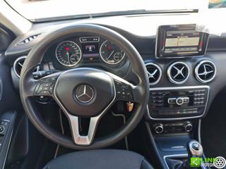 MERCEDES-BENZ A 180 usata, con Park Distance Control