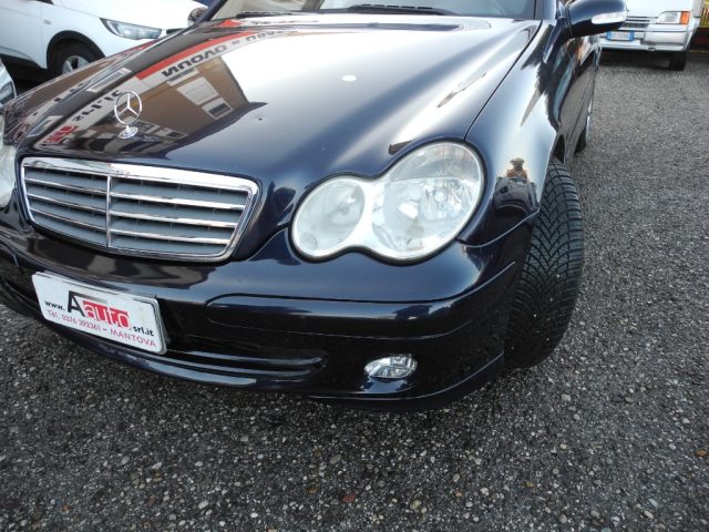 MERCEDES-BENZ C 220 usata 48