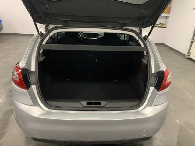 PEUGEOT 308 usata, con Servosterzo