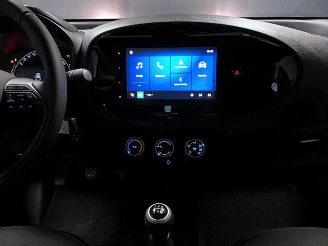 TOYOTA Aygo X usata 11
