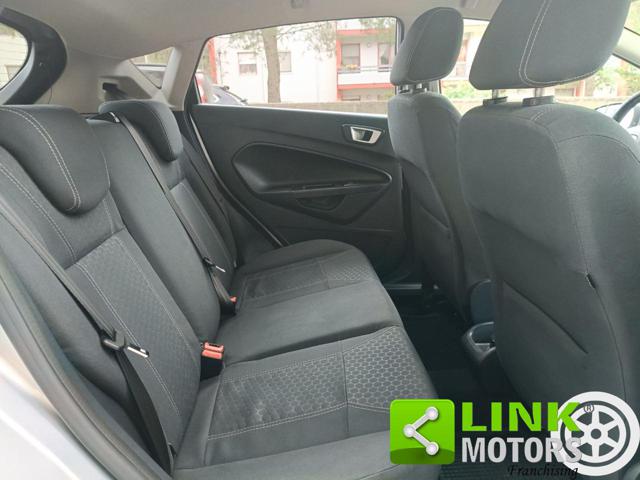 FORD Fiesta usata, con Specchietti laterali elettrici
