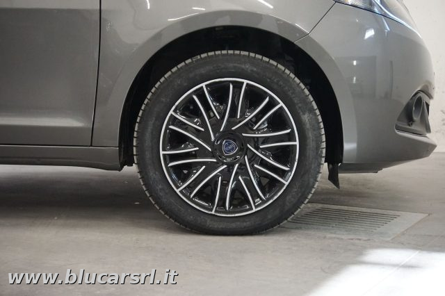 LANCIA Ypsilon usata, con Specchietti laterali elettrici