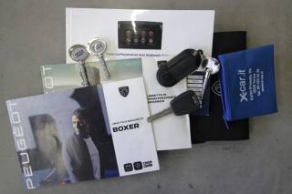 PEUGEOT Boxer usata, con USB