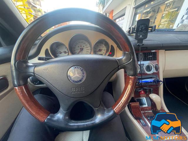 MERCEDES-BENZ SLK 200 usata, con Specchietti laterali elettrici