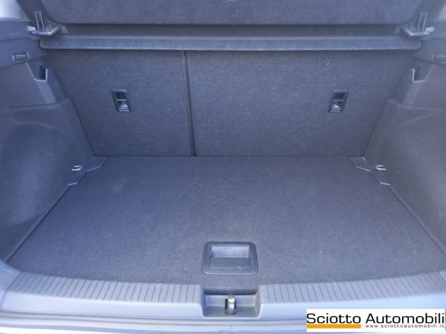VOLKSWAGEN T-Cross usata, con Autoradio digitale