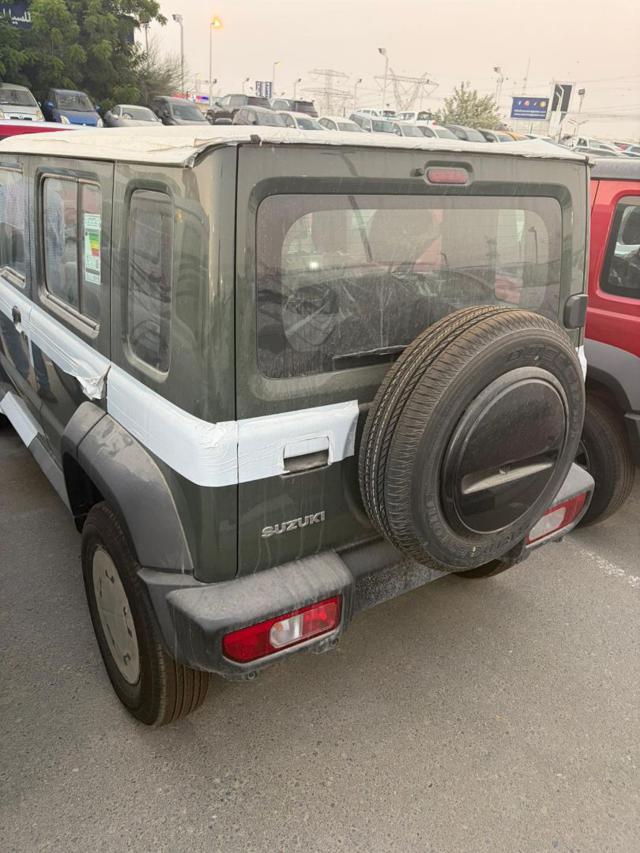 SUZUKI Jimny usata, con Autoradio
