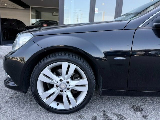 MERCEDES-BENZ C 220 usata, con Fendinebbia