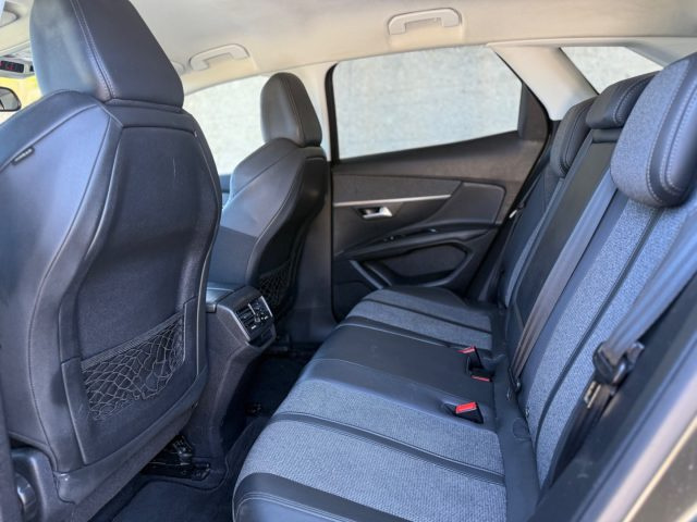 PEUGEOT 3008 usata, con Vetri oscurati