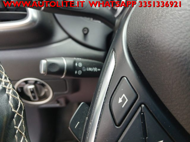 INFINITI Q30 usata, con Sedile posteriore sdoppiato