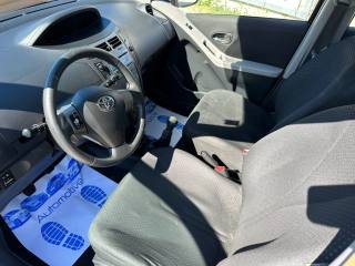 TOYOTA Yaris usata, con Climatizzatore