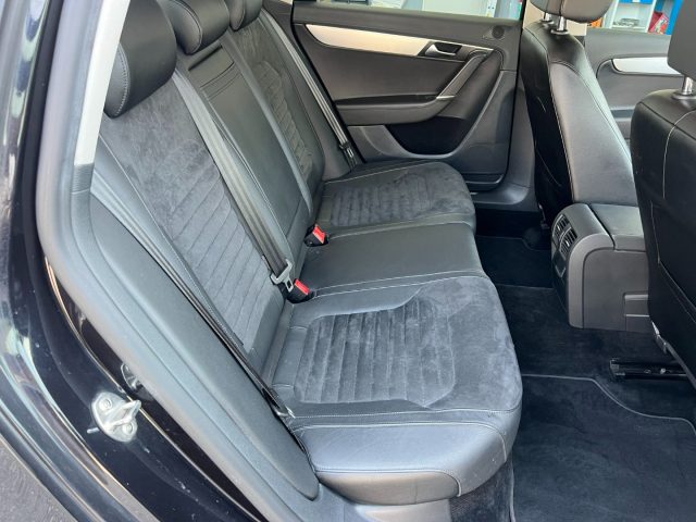VOLKSWAGEN Passat usata, con ESP