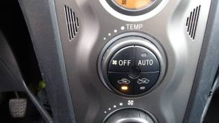 TOYOTA Yaris usata 98