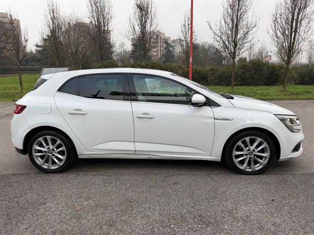 RENAULT Megane usata, con Autoradio